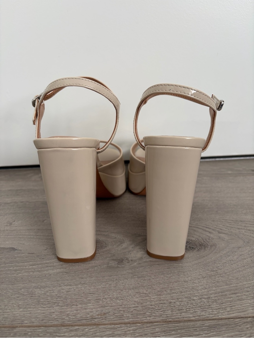 Steve Madden Liandra Platform Sandals - Picture 4 of 8